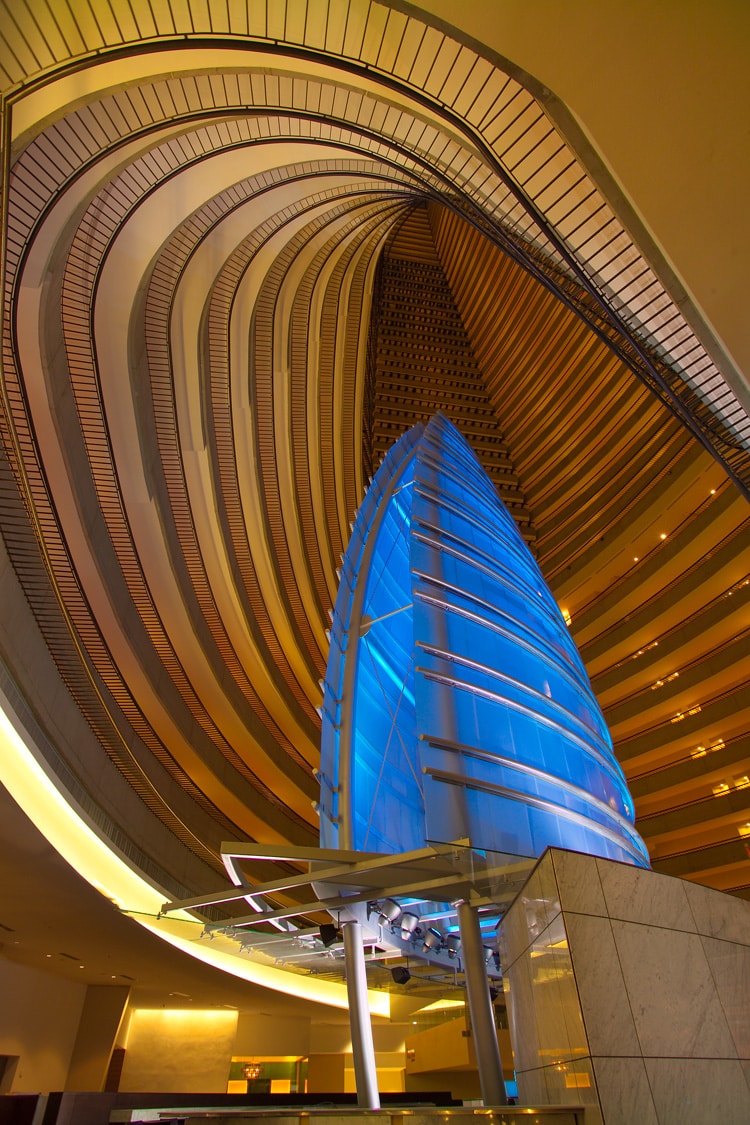 Atlanta Marriott Marquis atrium futuristic view