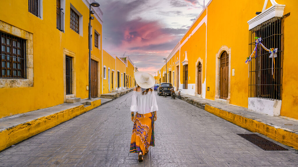 Yellow streets of Izamal, Yucatán